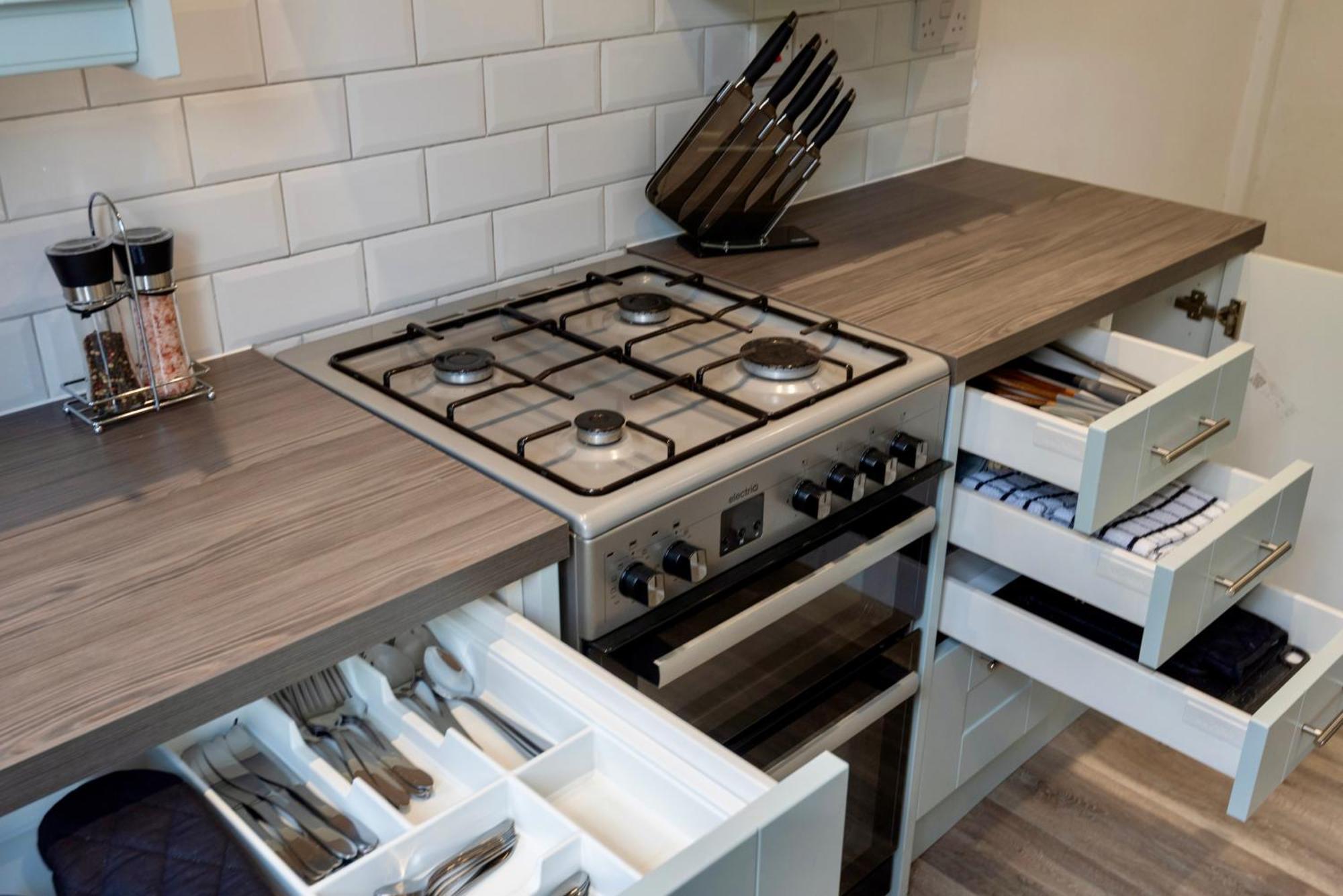 Double Room In Refurbished 5 Bed Home With Wifi And Tv BW Room 4 Солихъл Екстериор снимка