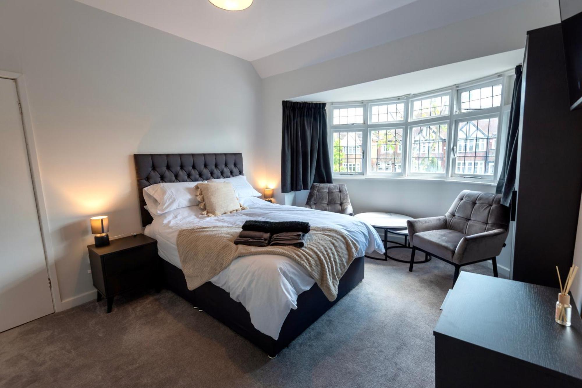 Double Room In Refurbished 5 Bed Home With Wifi And Tv BW Room 4 Солихъл Екстериор снимка