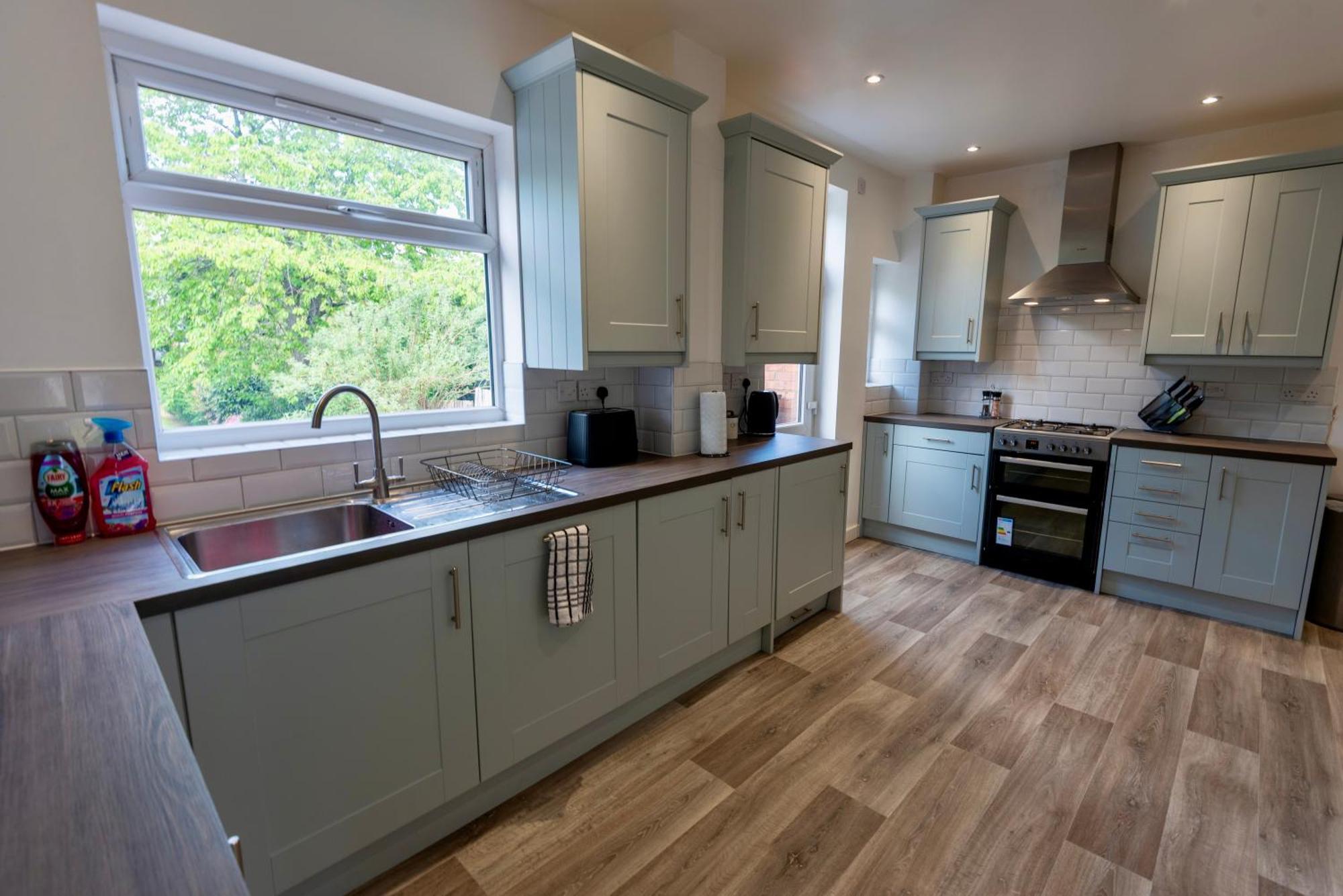 Double Room In Refurbished 5 Bed Home With Wifi And Tv BW Room 4 Солихъл Екстериор снимка
